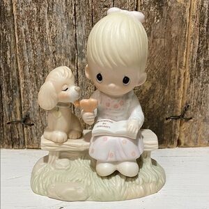 Precious Moments | 'Loving is Sharing' | 1979 | Vintage | Collectible |Figurine